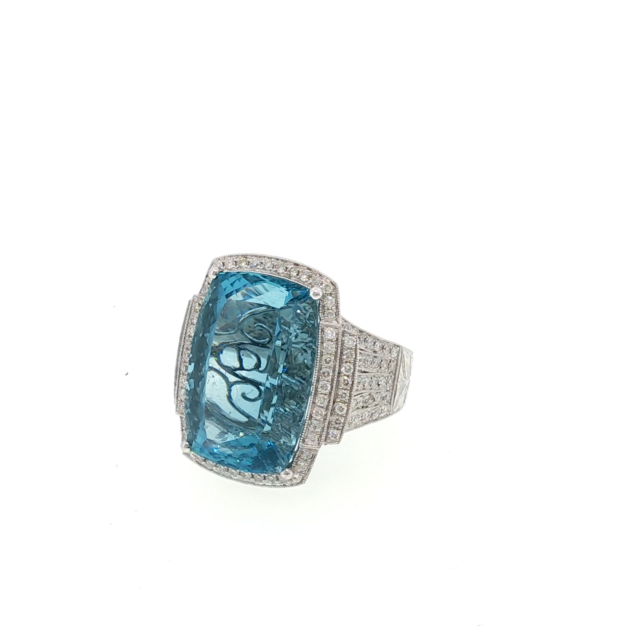 White Gold Cocktail Ring with Bluish Green Aquamarine Gemstone