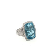 White Gold Cocktail Ring with Bluish Green Aquamarine Gemstone