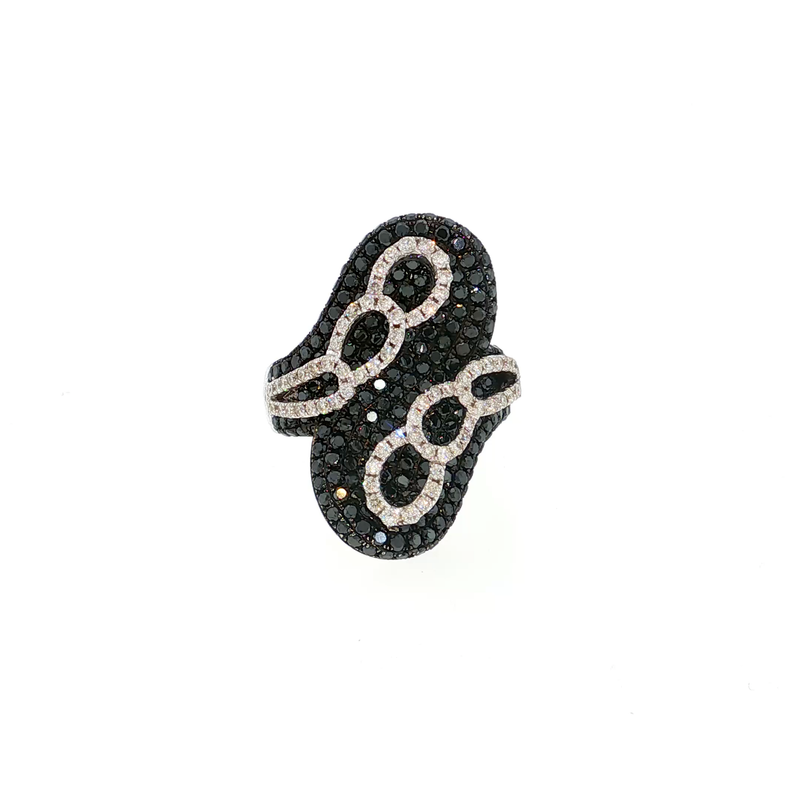 White Gold Cocktail Ring with Round Cut Diamonds
