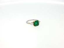 Yellow Gold Multistone Ring with Emerald Cut Emerald
