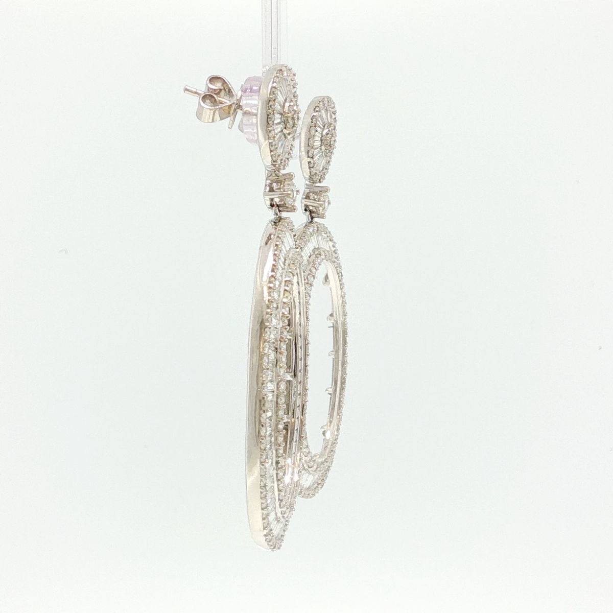 White Gold Dangle Earrings with Round Cut Diamonds