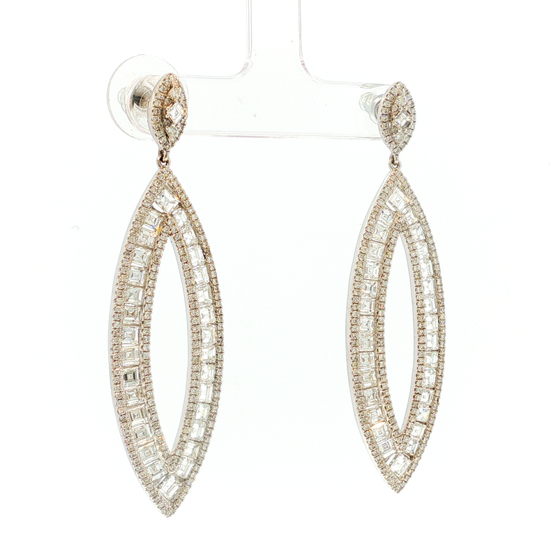 Elegant White Gold Dangle Earrings with Oval Cut Diamonds