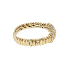 Elegant Yellow Gold Engraved Bangle with Round Brilliant Diamond