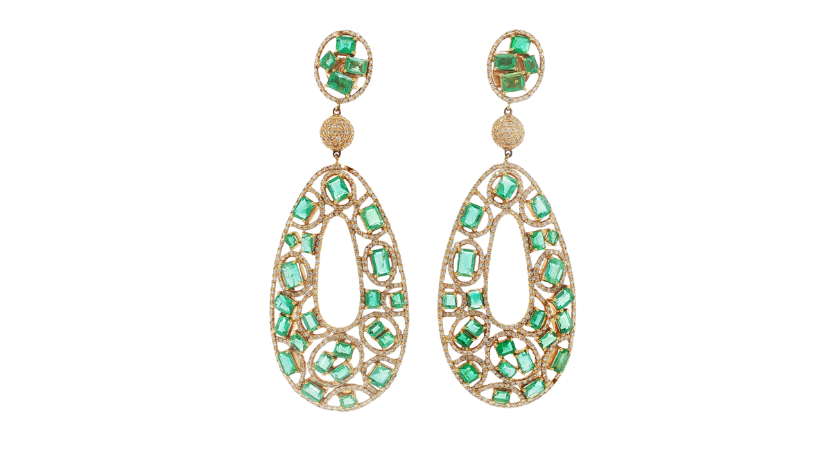 Emerald-Cut Green Emerald and Round Brilliant Diamond Drop Earrings in Yellow Gold