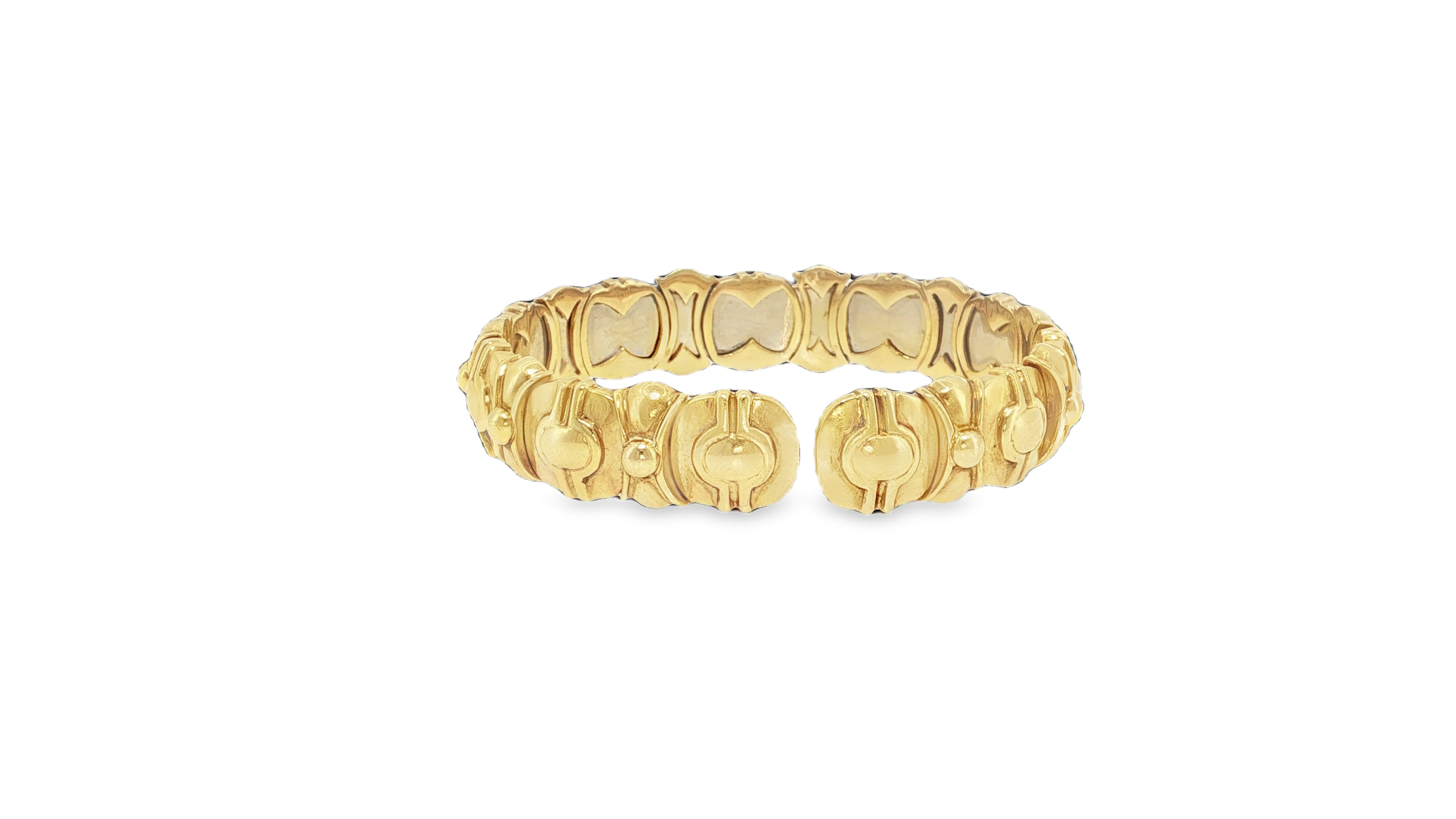 Round Cabochon Ruby and Yellow Gold Bangle