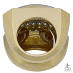 DAVID WEBB Hammered Diamond Ring