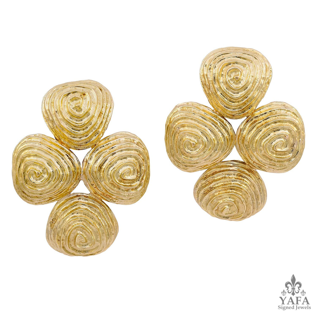 DAVID WEBB Textured Zen Earrings