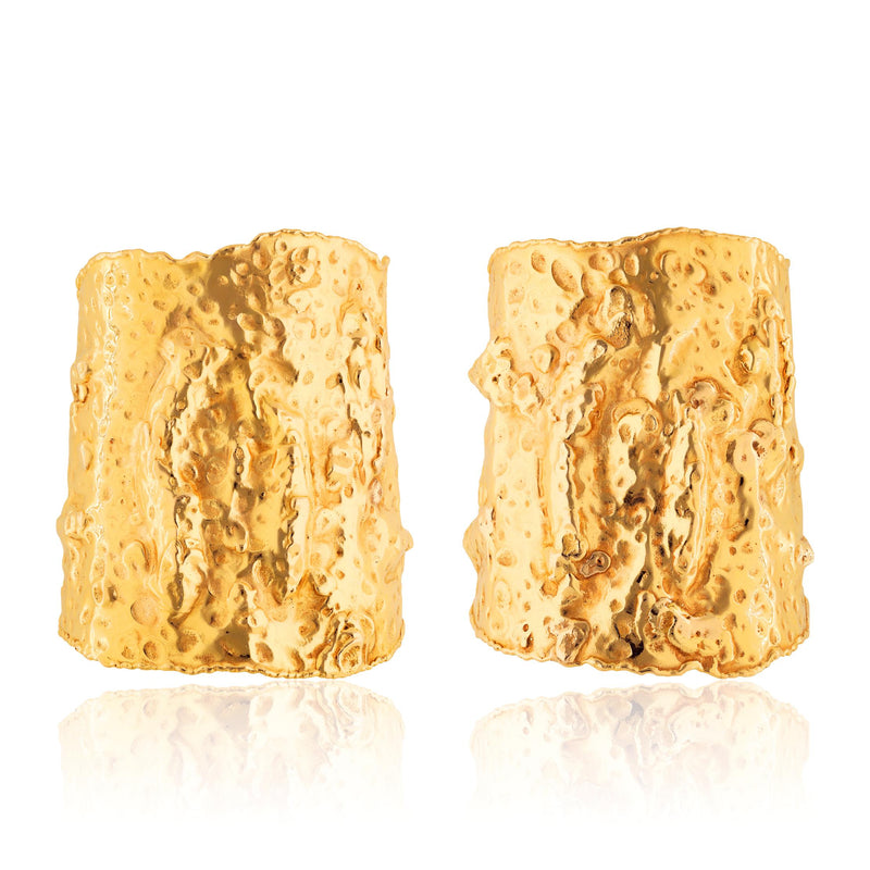 VAN CLEEF & ARPELS Pair of 18K Yellow Gold Hammered “Manchette” Cuff Bracelets