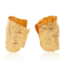 VAN CLEEF & ARPELS Pair of 18K Yellow Gold Hammered “Manchette” Cuff Bracelets