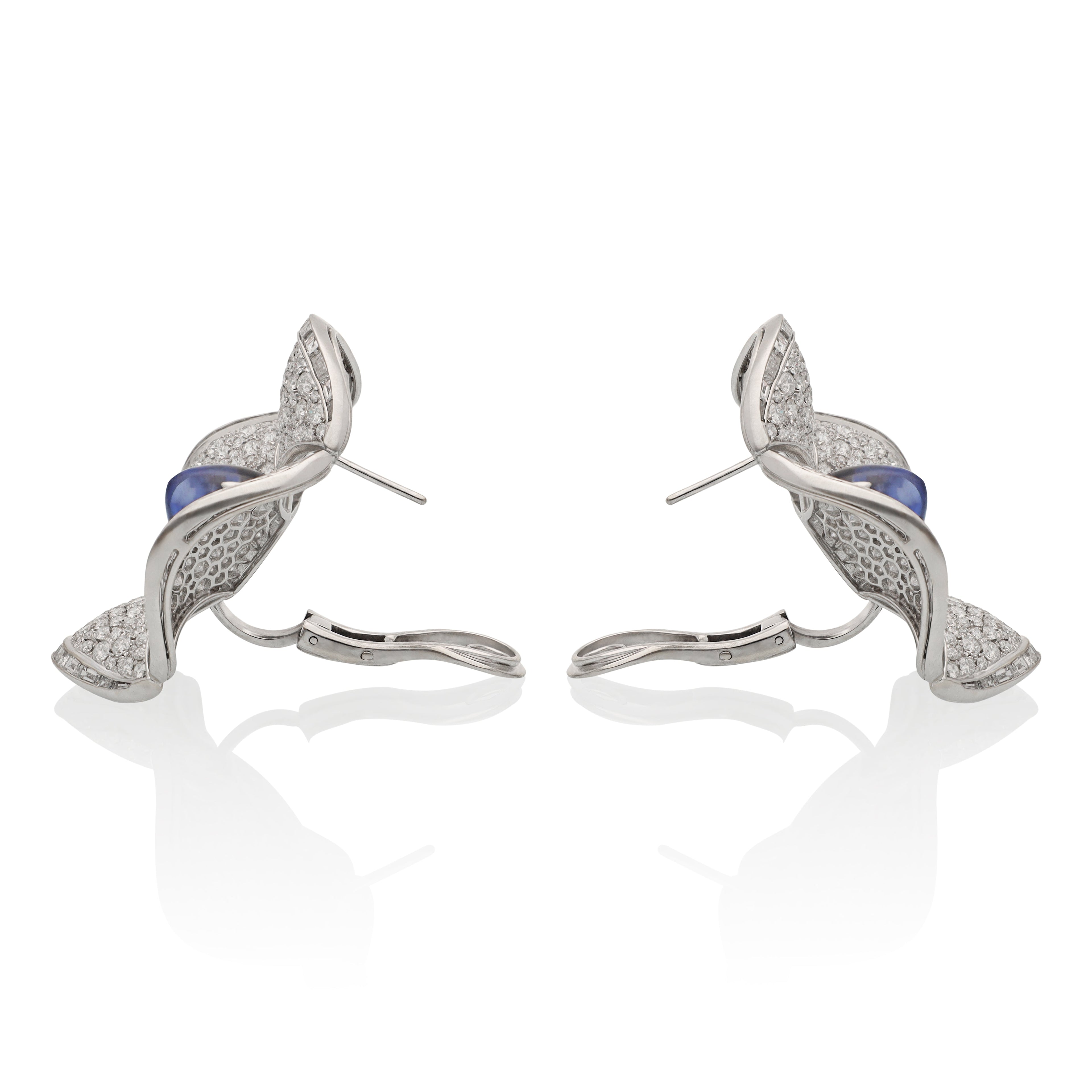 BULGARI Maltese Flower Cabochon Sapphire Ear Clips