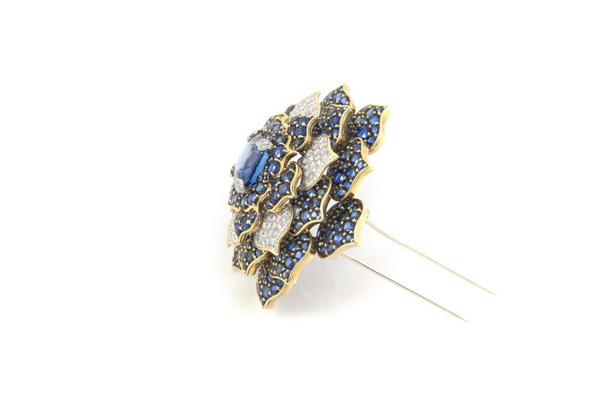 Vintage 1980s Verdura 20.01 Carat Sapphire Flower Brooch with Diamonds