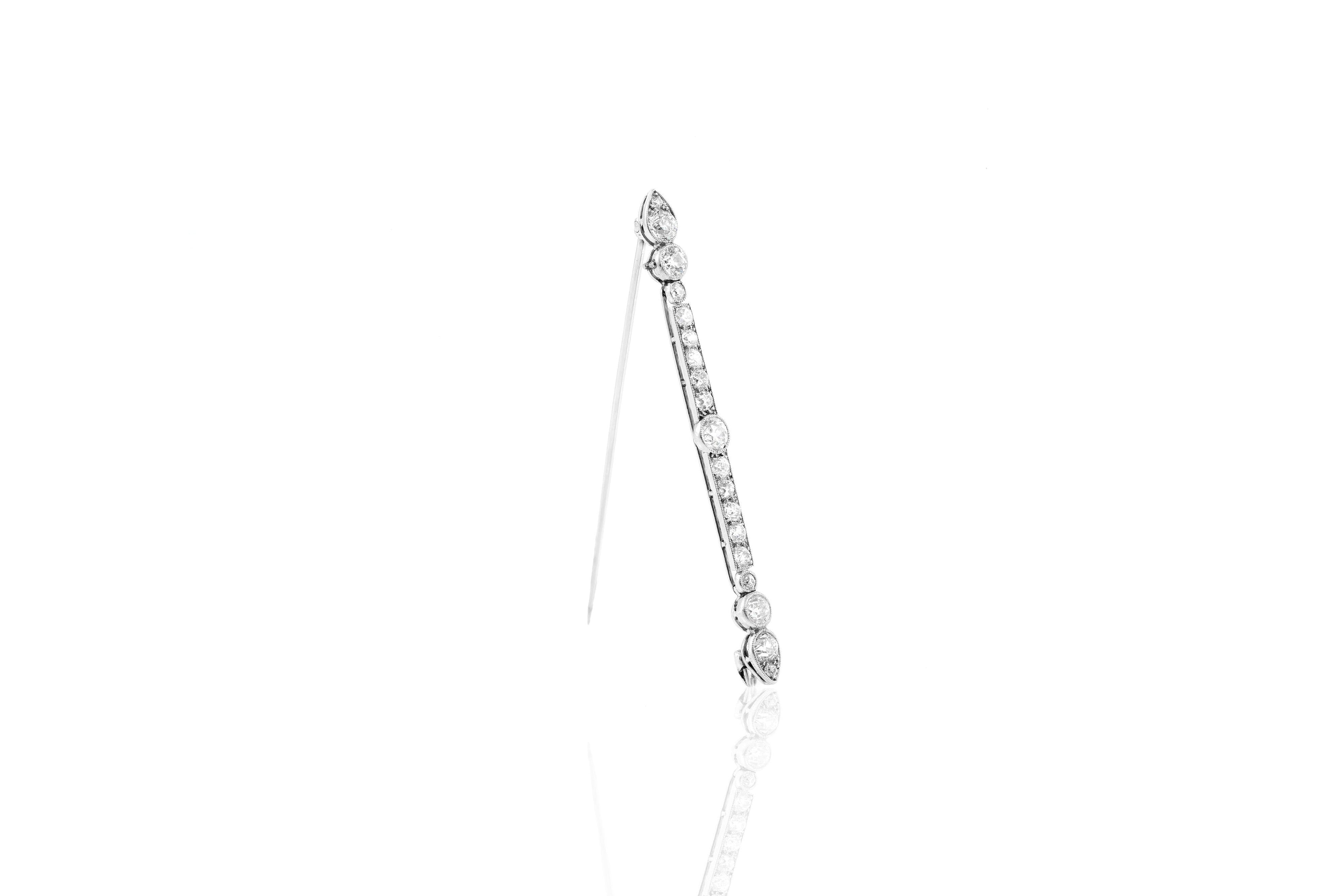 Antique Art Deco 1930s Cartier 2.20 Carat Diamond Bar Pin
