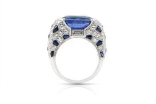 Vintage 1970s Cartier 13.00 Carat Ceylon Sapphire Panthere Ring with Diamonds