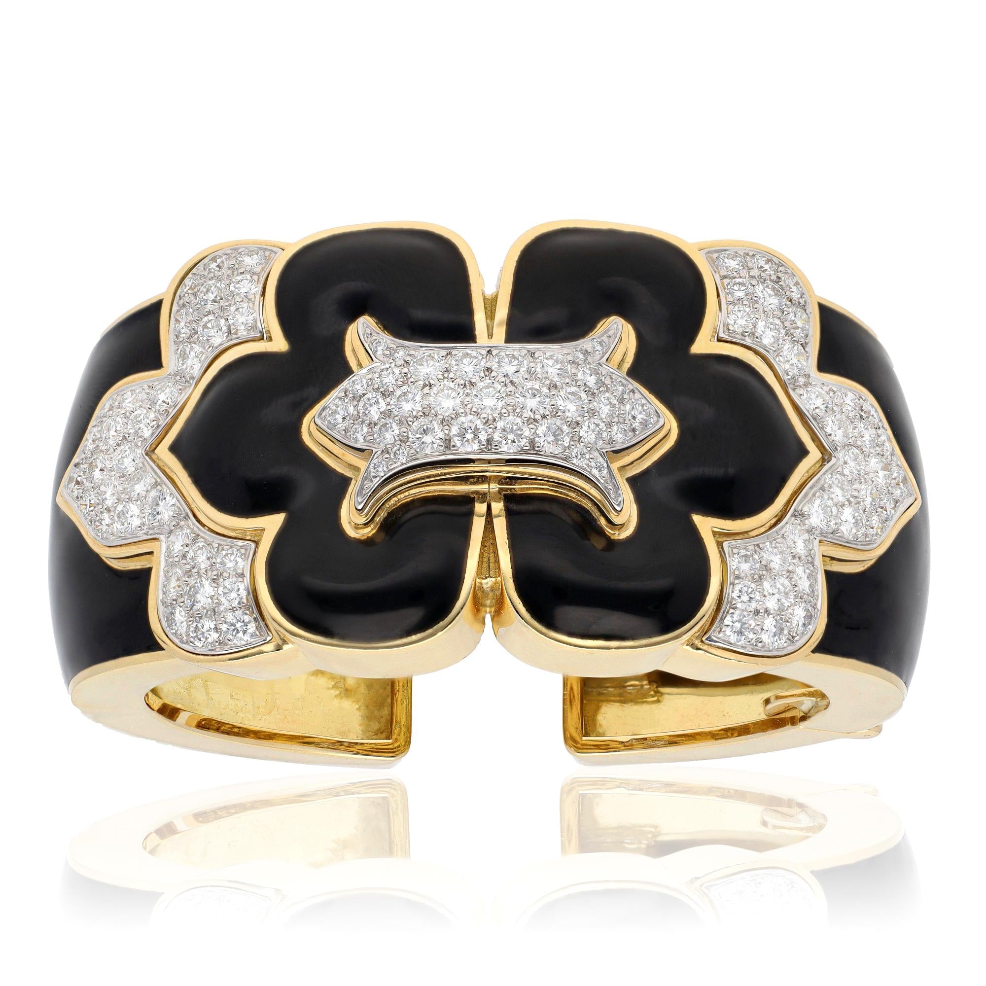 DAVID WEBB Trefoil Cuff, Black Enamel