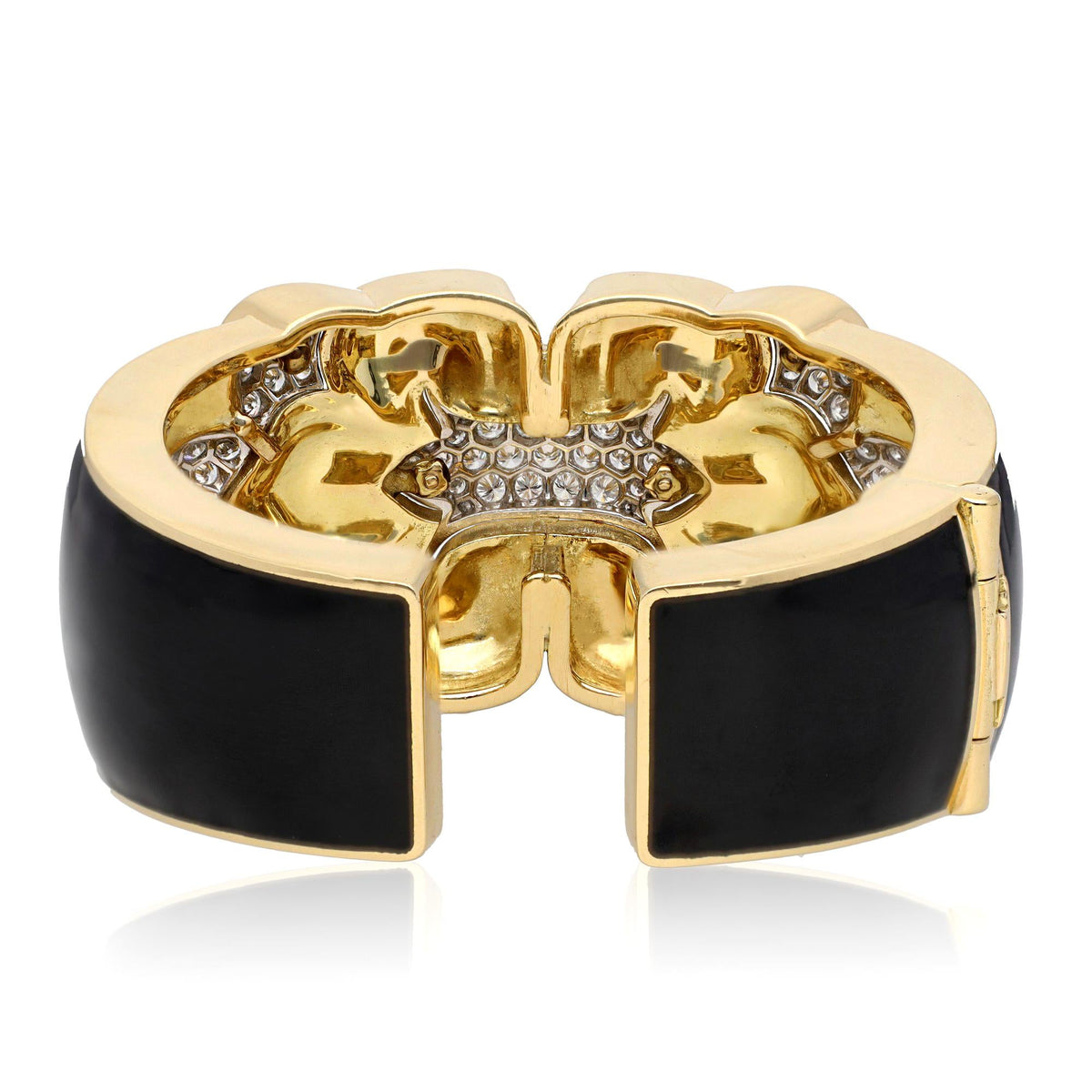 DAVID WEBB Trefoil Cuff, Black Enamel