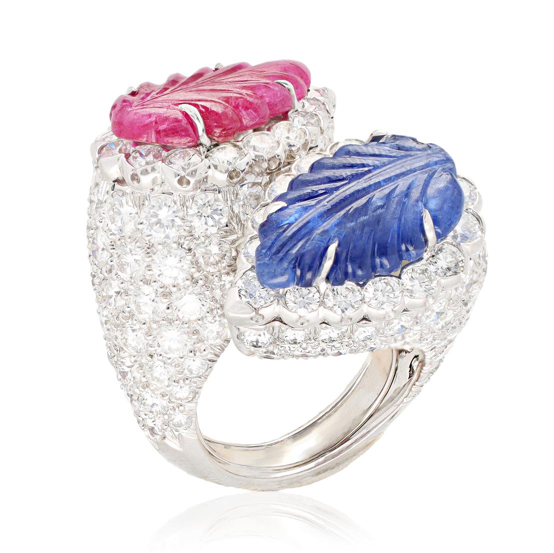 DAVID WEBB Carved Ruby and Sapphire Diamond Ring