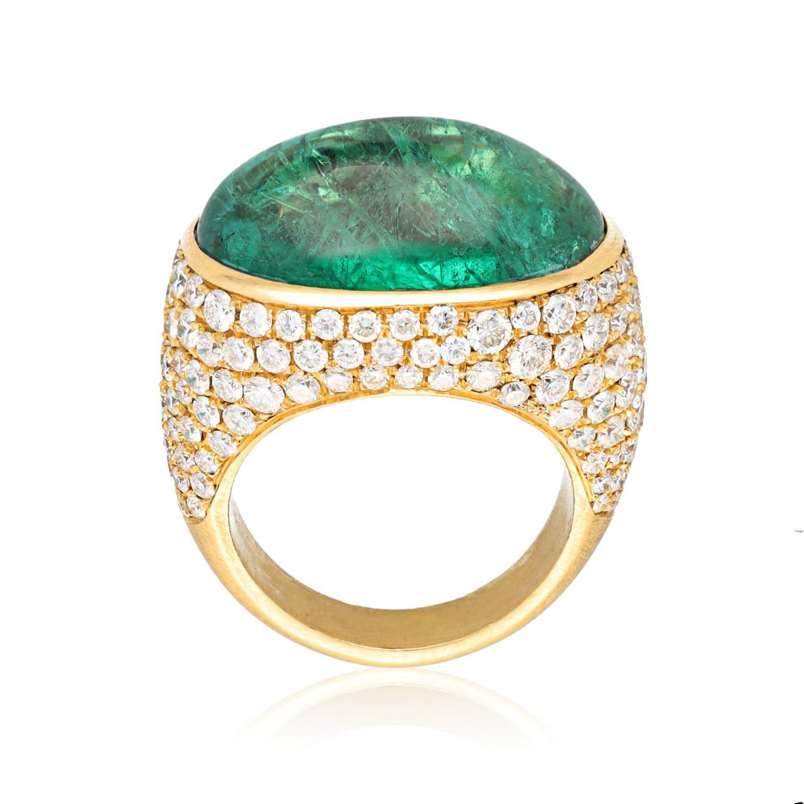BULGARI 18K Yellow Gold Cabochon Emerald and Diamond Ring