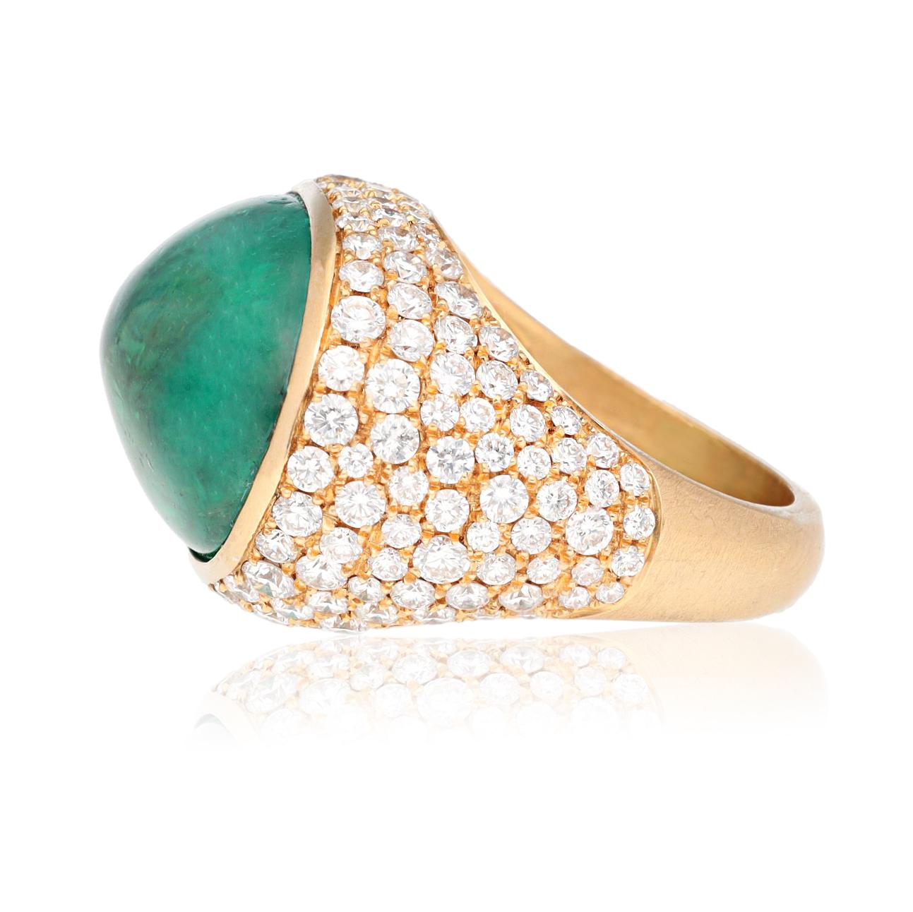BULGARI 18K Yellow Gold Cabochon Emerald and Diamond Ring