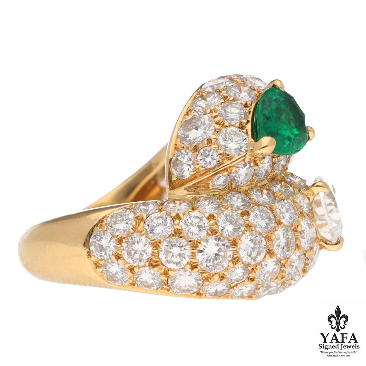 CARTIER 'Toi Et Moi' Emerald and Diamond Ring