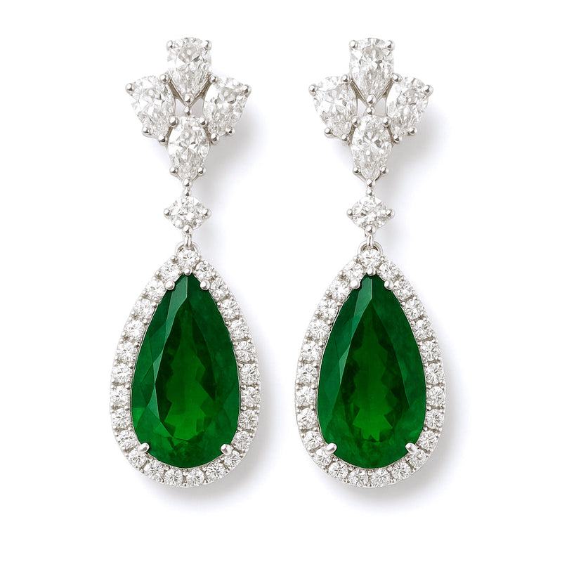 EE055365 - Earrings18KW/10.3G 2EMER-14.47CT 8FAN-3.01CT 54RD-1.64CT CDC