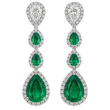 EE056646 - Earrings-18KW/7.6G 2EMER-5.82CT 4EMER-1.06CT 2PR-0.38CT 124RD-1.87CT