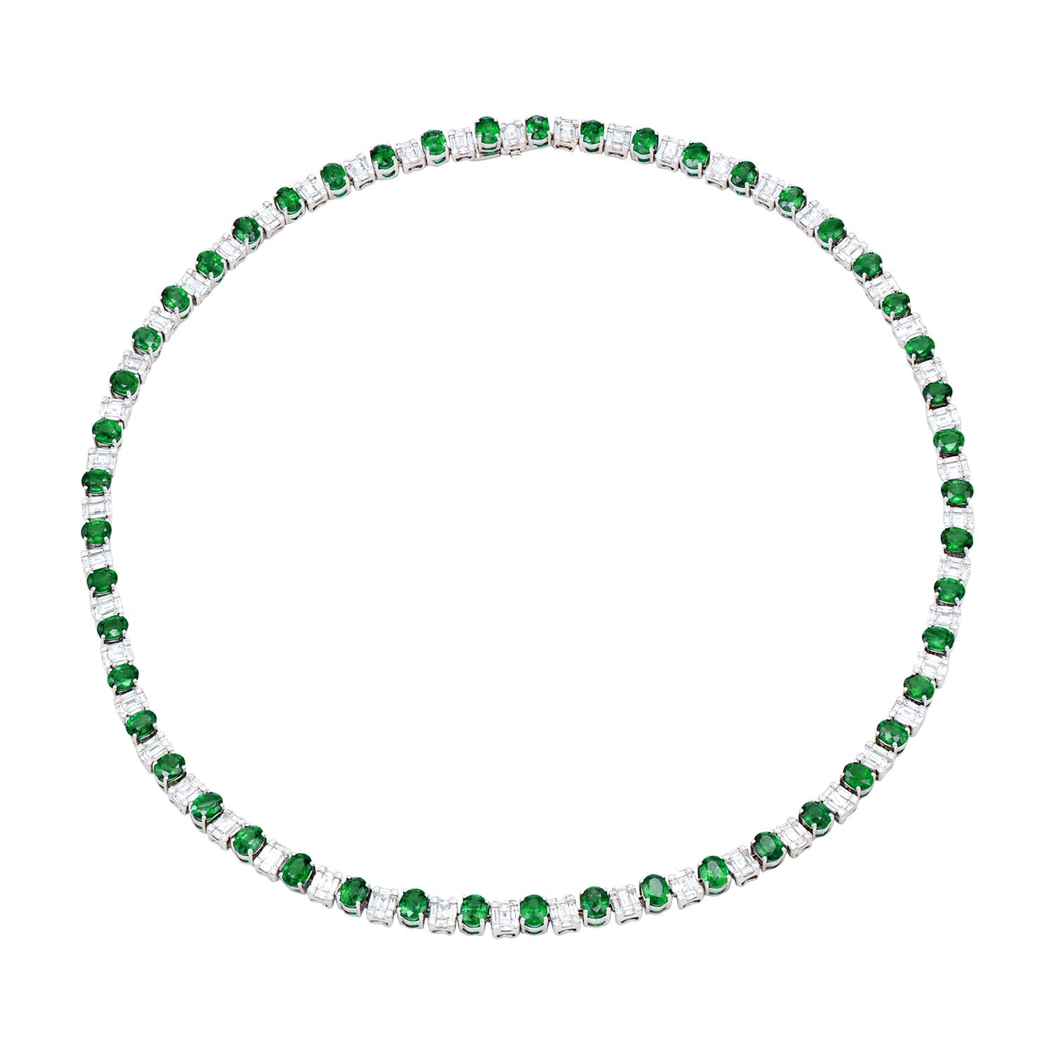 EN054211 - 18KW/32.3G 49EMER-15.24CT 245BD-5.75CT 196RD-1.24CT