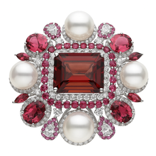 P012813 - 18KW/30.7G PEAR-0.98CT 9PT-25.94CT 272RD-8.43CT 9-11mm S.Sea