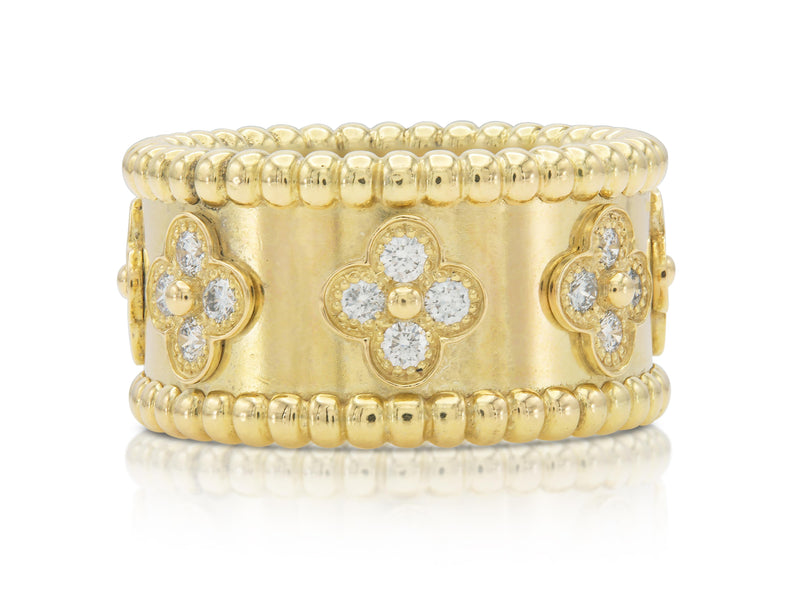 Van Cleef & Arpels Perlée Clovers Ring